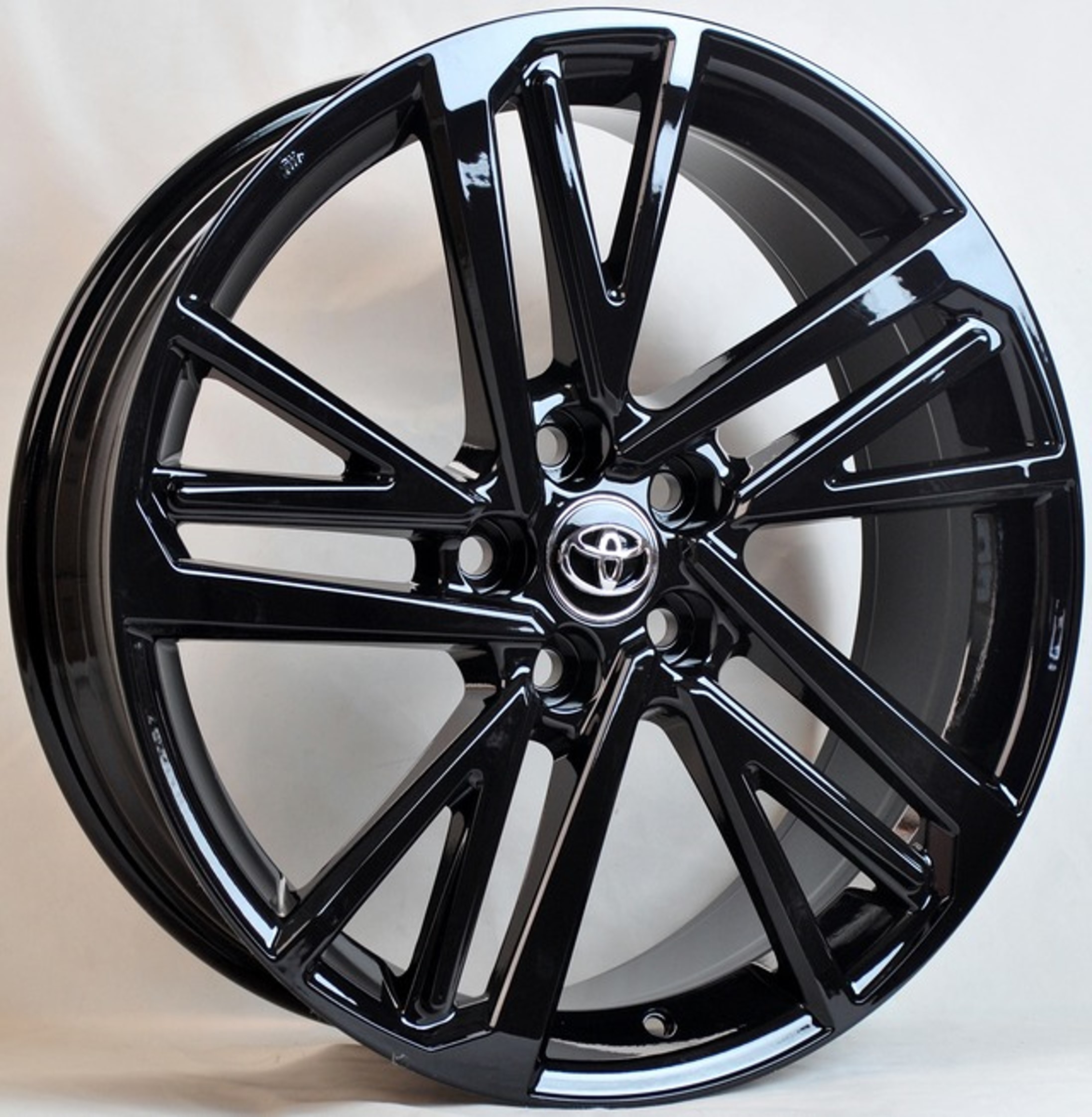 Диски REPLICA ANZ-5666 8x18/5x114.3 ET35 D60.0 B