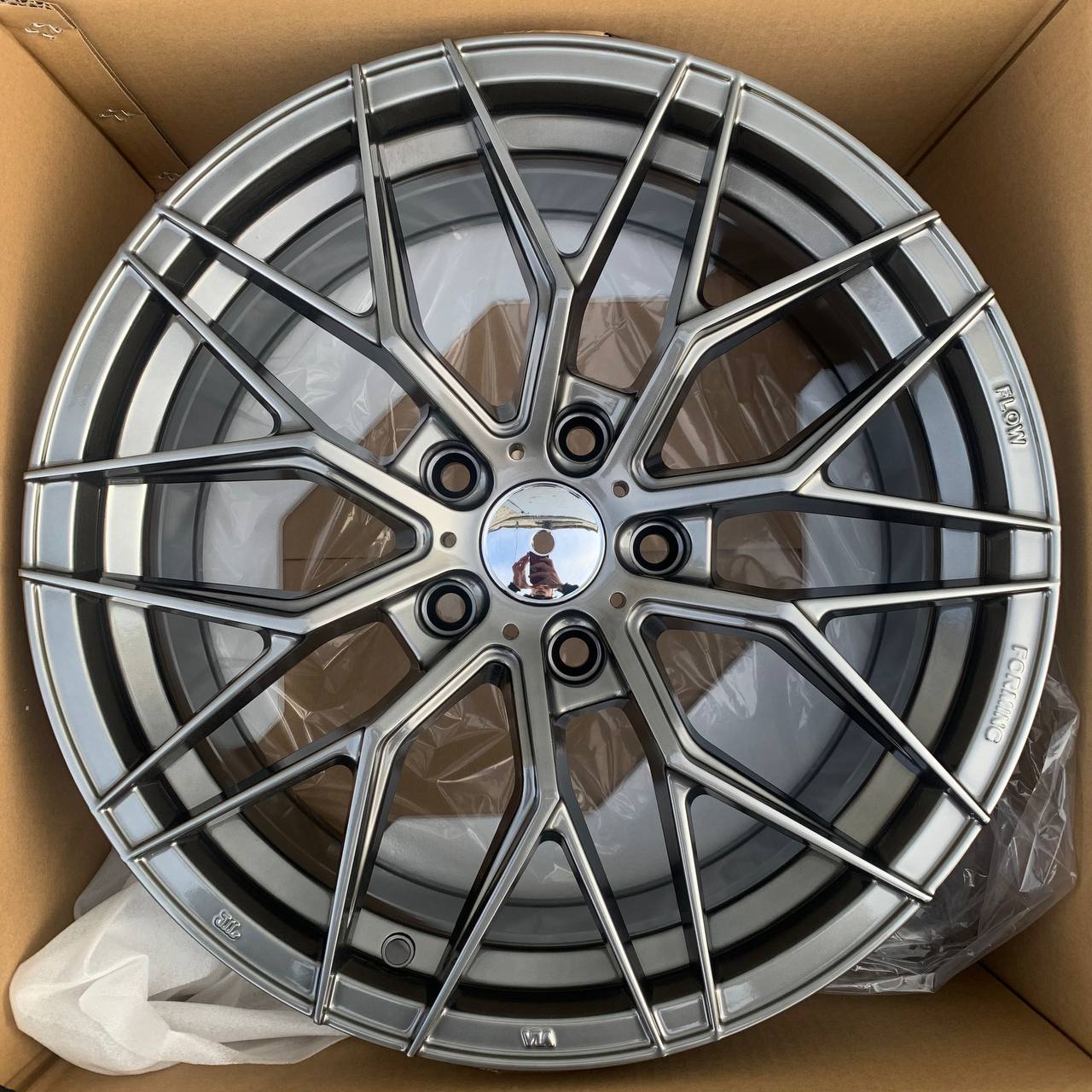 Диски REPLICA ANZ-0663 7.x17/5x114.3 ET35 D73.1 HB
