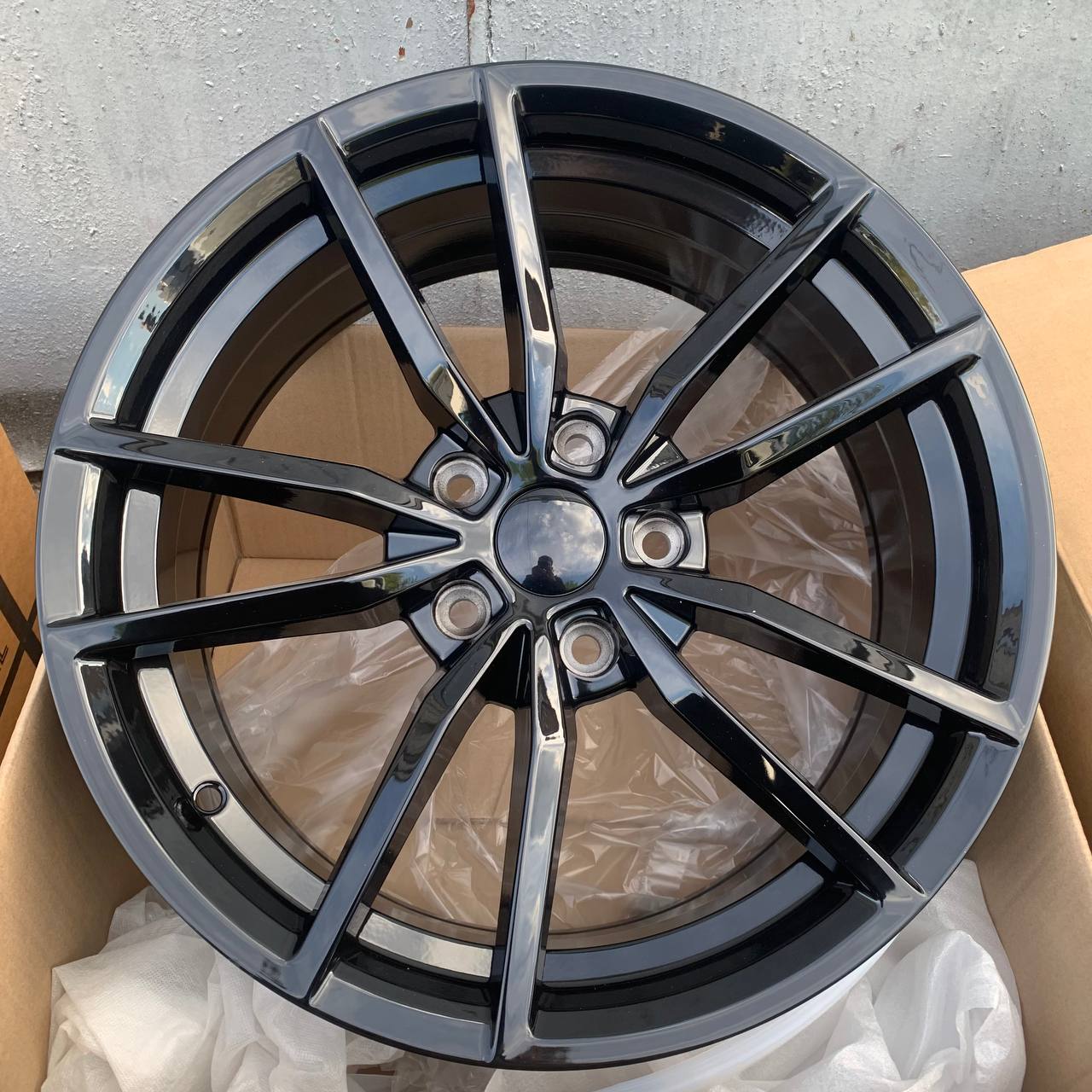 Диски REPLICA TS-5419 7.5x17/5x112 ET40 D57.1 B